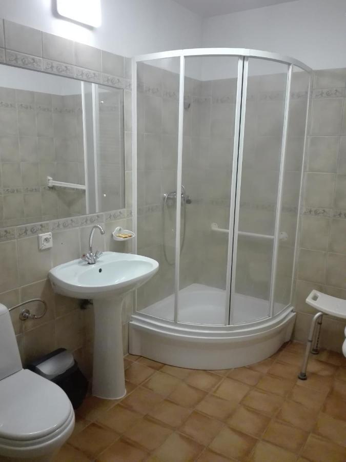 Roskosz Zespol Dworsko Parkowy Bed and Breakfast Biała Podlaska Buitenkant foto
